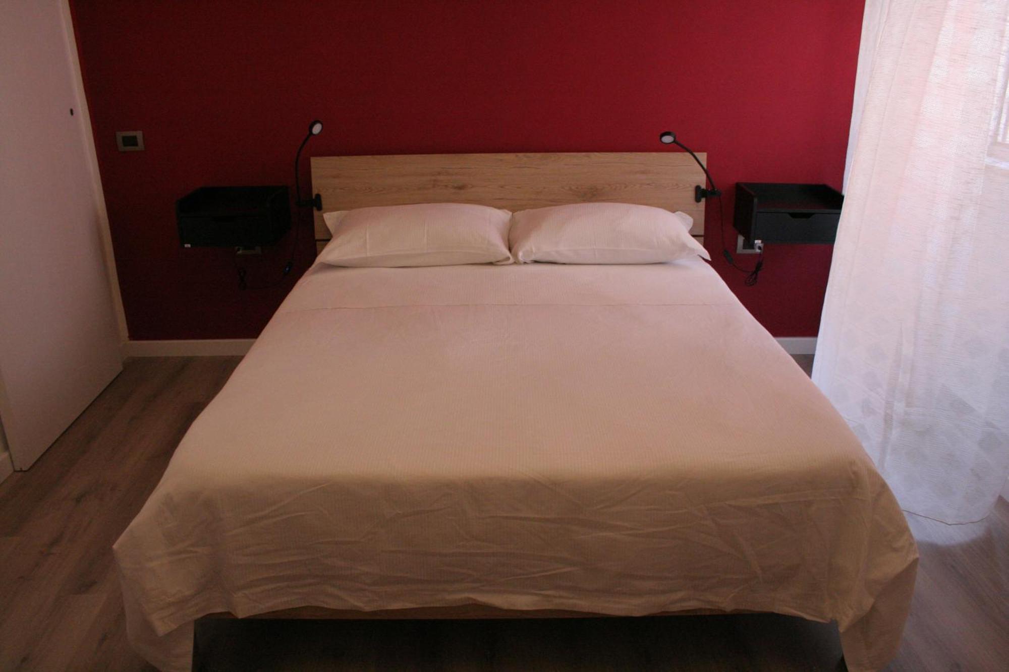 Bella Mbriana Bed & Breakfast เนเปิลส์ ภายนอก รูปภาพ