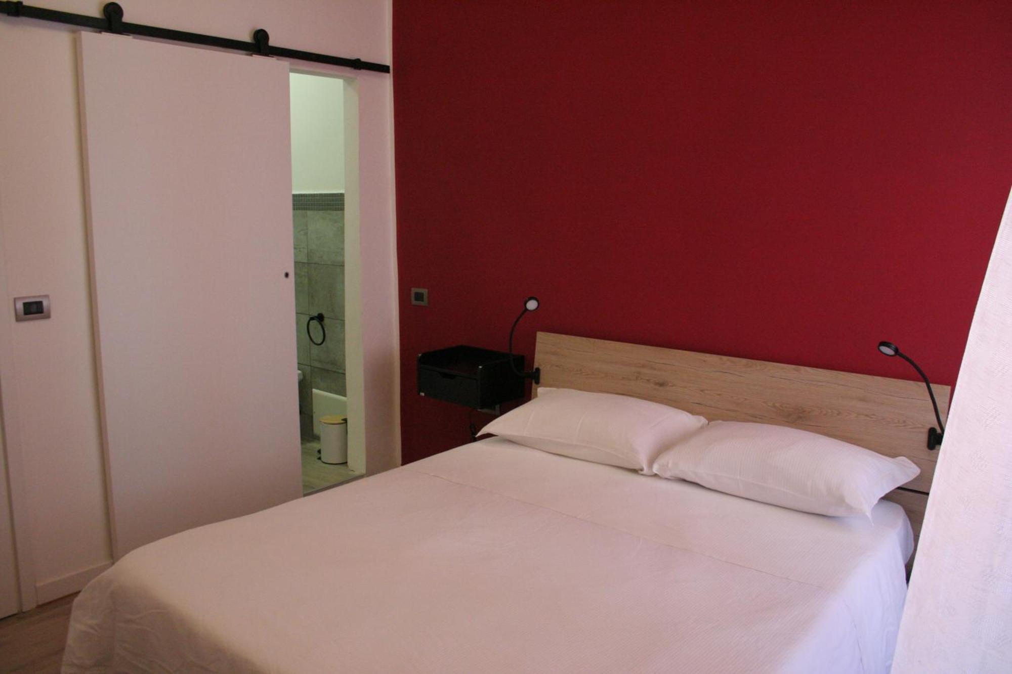 Bella Mbriana Bed & Breakfast เนเปิลส์ ภายนอก รูปภาพ